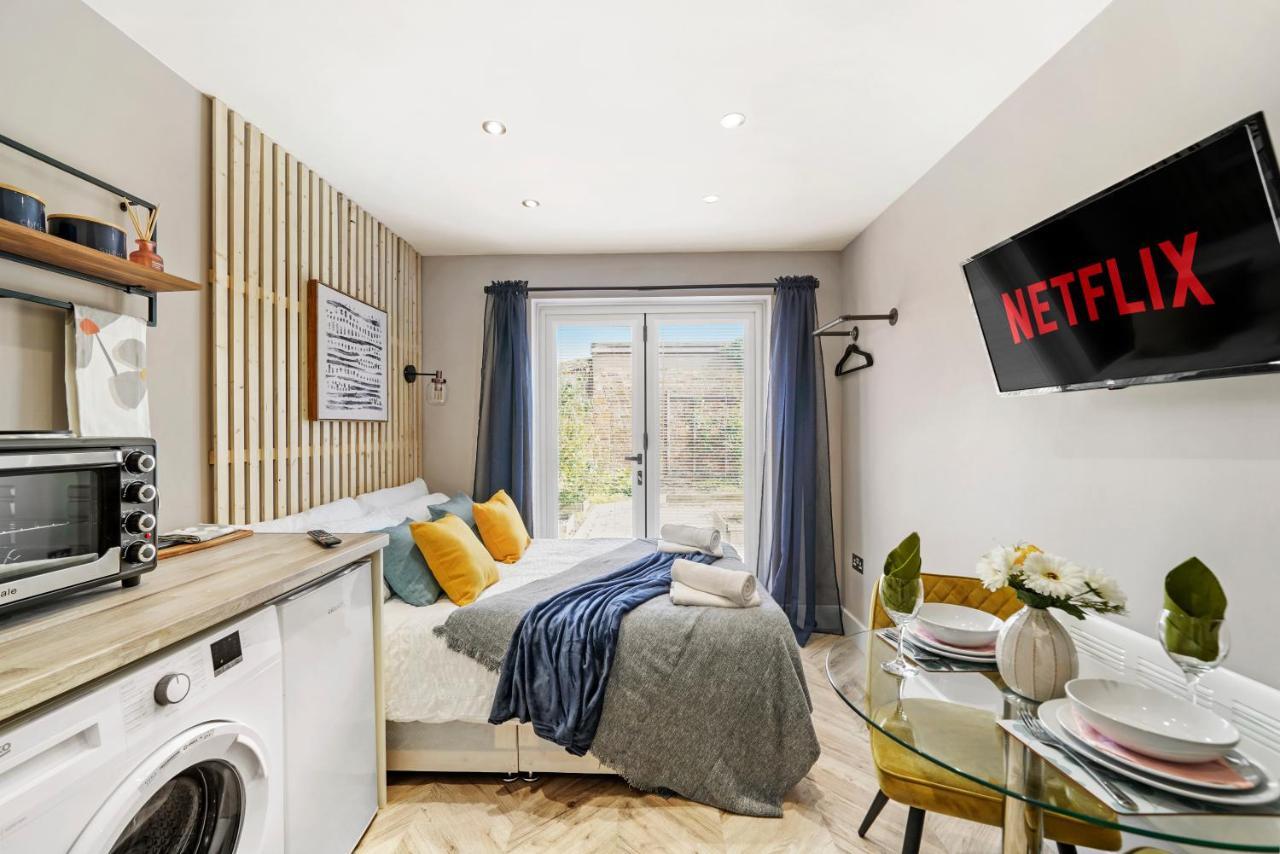 Cosy Heathrow Studios - Parking - Garden London Luaran gambar